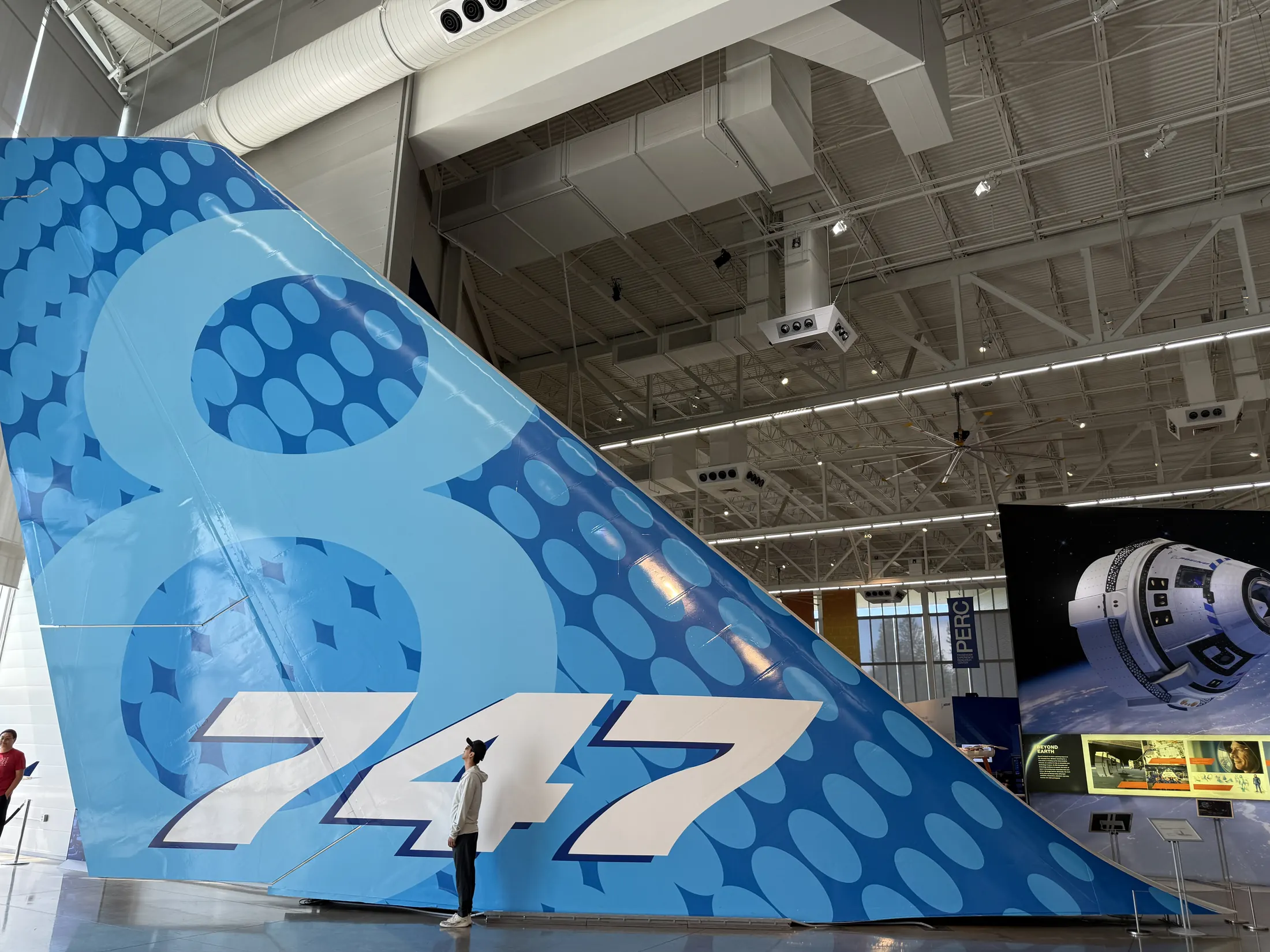 747 展示机尾翼上的纪念涂装